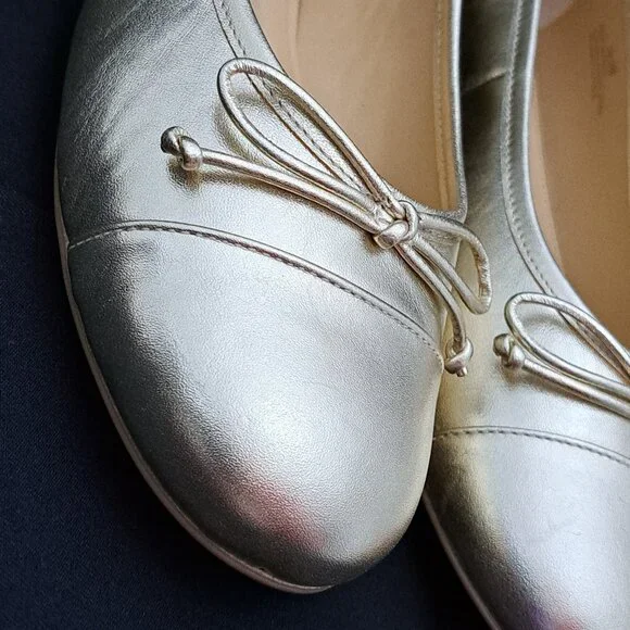 Talbots Shiny Gold Tone Leather Ballet Flats with Bow Size 10.5 M NWOT - Picture 5 of 12